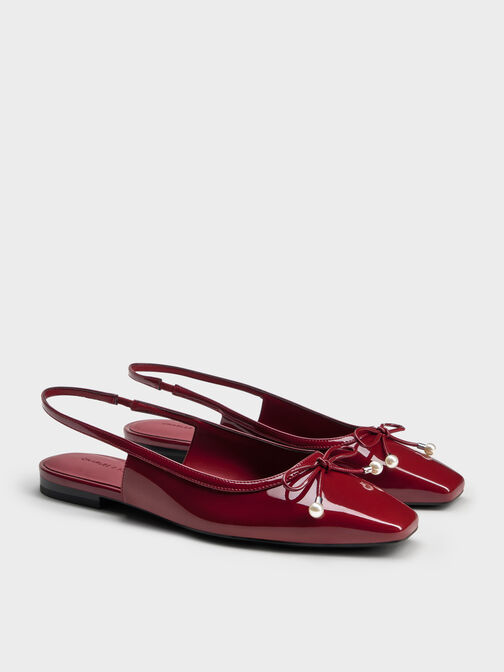 حذاء فلات باربرا لامع بحزام خلفي, أحمر, hi-res