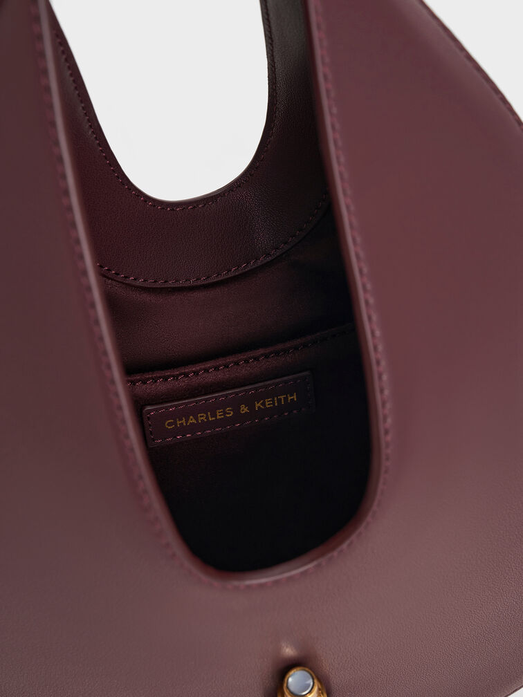 شنطة هوبو سيسيا بإكسسوار معدني, أحمر توتي فاخر, hi-res