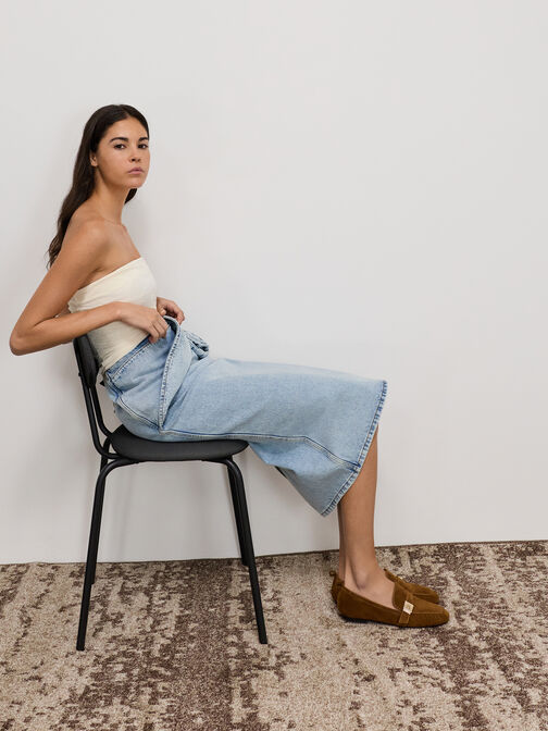 لوفرز كودي شامواه مزين بمشبك معدني ومزموم, بني, hi-res