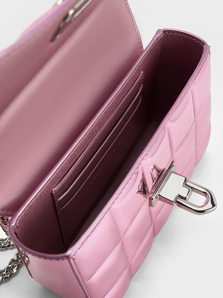 حقيبة مبطنة بنمط مربعات ومقبض على شكل سلسلة ولون معدني, وردي, hi-res