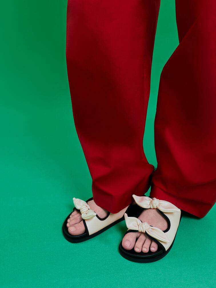 صندل بحزام خلفي بفيونكة, أبيض طباشيري, hi-res