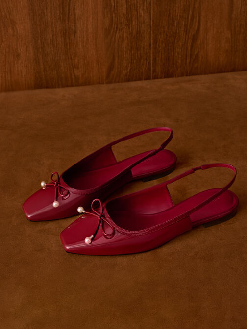 حذاء فلات باربرا لامع بحزام خلفي, أحمر, hi-res