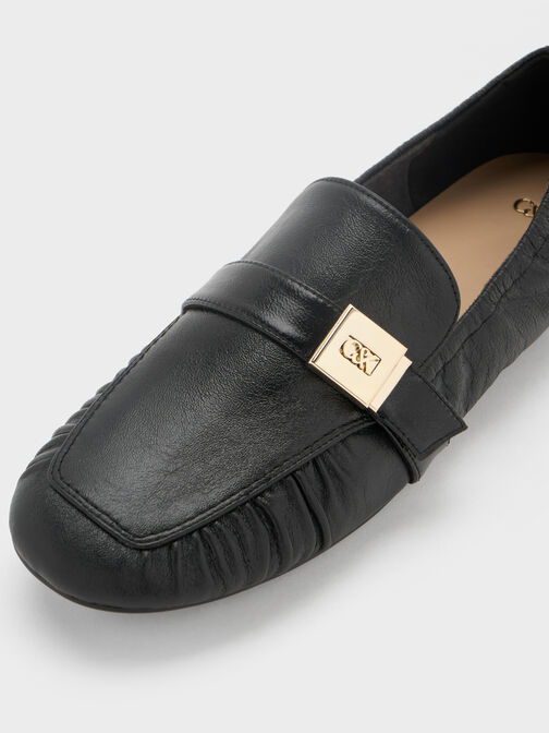 لوفرز كودي جلد مزين بمشبك معدني ومزموم, أسود, hi-res