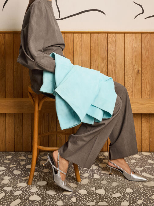 حذاء بامبس وين سلينجباك بكعب منحوت وإبزيم معدني, فضي, hi-res