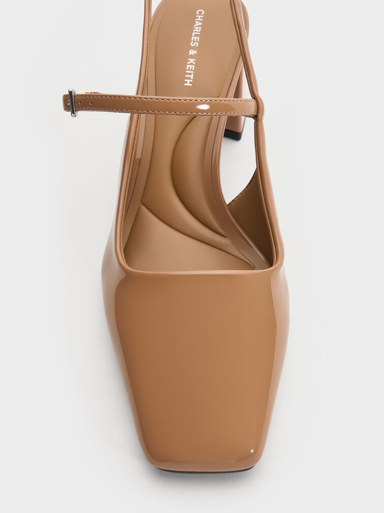 حذاء ماري جين بكعب عريض وحزام خلفي ولامع, كراميل, hi-res