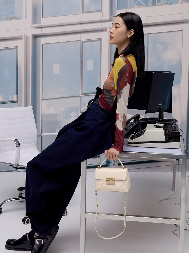 حقيبة ألفا مبطنة بذراع علوي, كريمي, hi-res