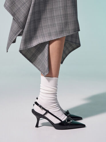 حذاء مفتوح من الخلف بكعب مائل وحلية معدنية لامعة, صندوق أسود, hi-res