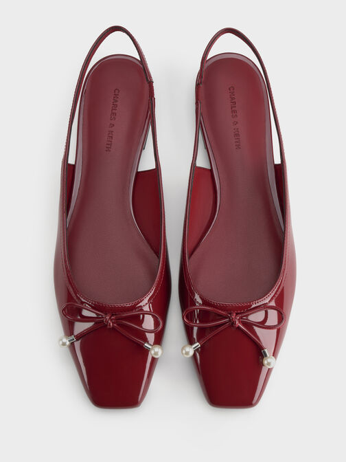 حذاء فلات باربرا لامع بحزام خلفي, أحمر, hi-res
